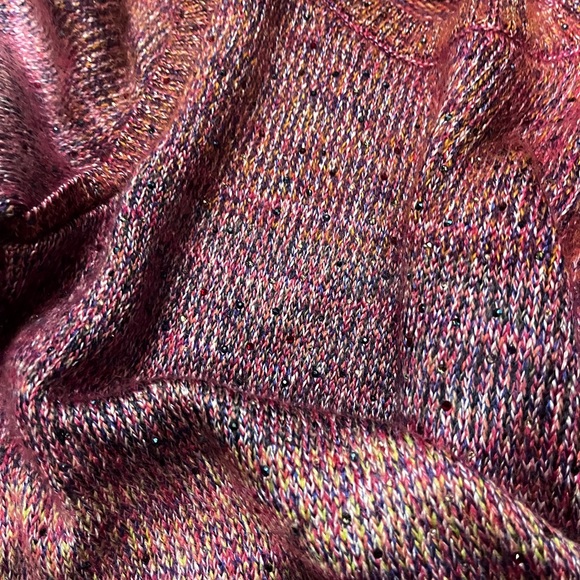 Chanel sweater - Picture 3 of 8